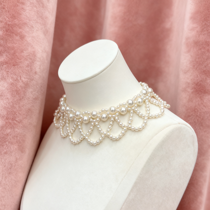 Beaded Faux Pearl Scalloped Choker Necklace