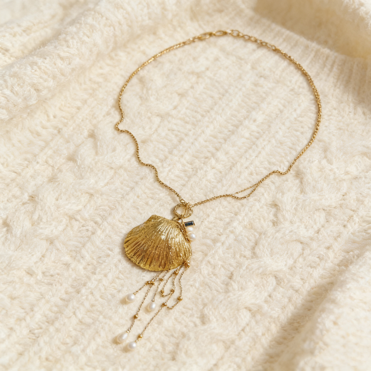 Handmade Gold Shell Pearl Pendant Necklace